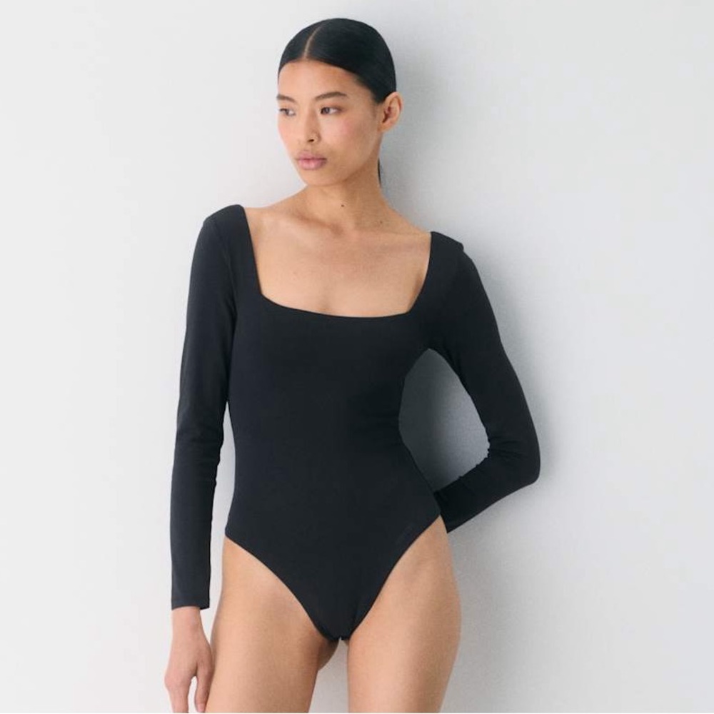 Aritzia Babylon Square Neck Contour Bodysuit